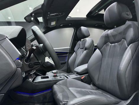 Audi Q5 SB P Black. 2.0 TFSIe S.Tr. Qt (Hib.)