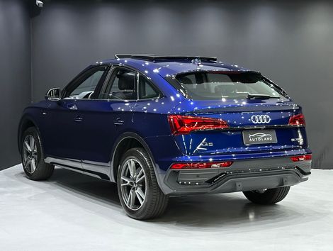 Audi Q5 SB P Black. 2.0 TFSIe S.Tr. Qt (Hib.)