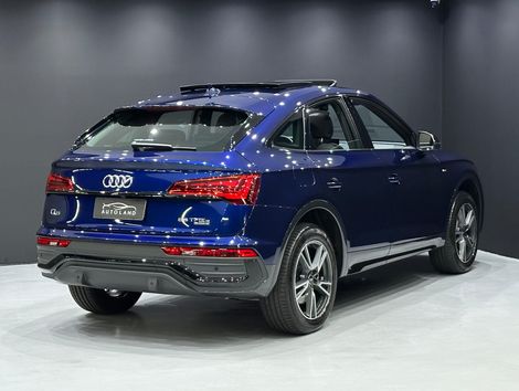 Audi Q5 SB P Black. 2.0 TFSIe S.Tr. Qt (Hib.)