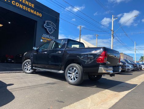 Toyota Hilux CD SRV 4x4 2.8 TDI Diesel Aut.