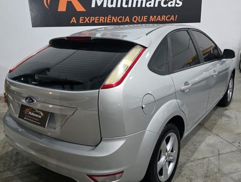 Ford Focus 1.6 S/SE/SE Plus Flex 8V/16V  5p