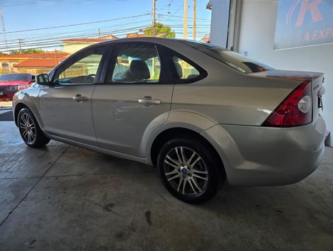 Ford Focus Sedan 2.0 16V/2.0 16V Flex 4p Aut.