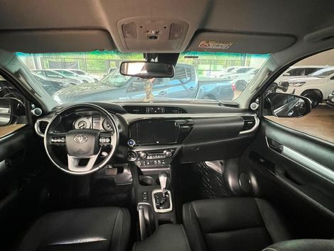 Toyota Hilux CD SRX 4x4 2.8 TDI 16V Diesel Aut.