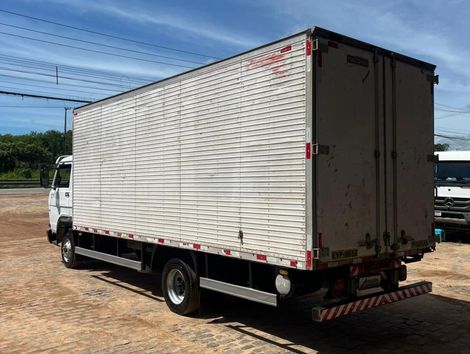 VOLKSWAGEN 9-150 E Delivery 2p (diesel)
