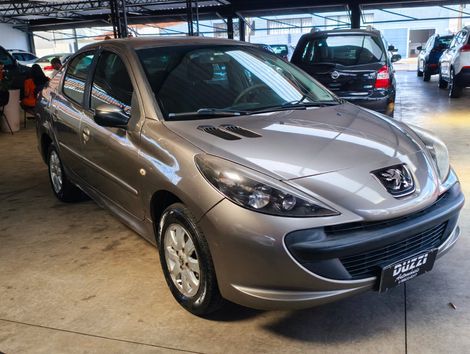 Peugeot 207 Sedan Passion XR 1.4 Flex 8V 4p