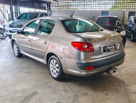 Peugeot 207 Sedan Passion XR 1.4 Flex 8V 4p