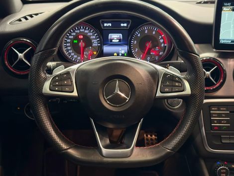 Mercedes CLA-250 Sport 4MATIC 2.0 16V 211cv Aut.