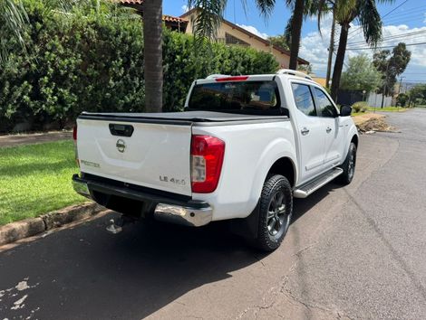 Nissan Frontier LE CD 4x4 2.3 Bi-TB Diesel Aut.