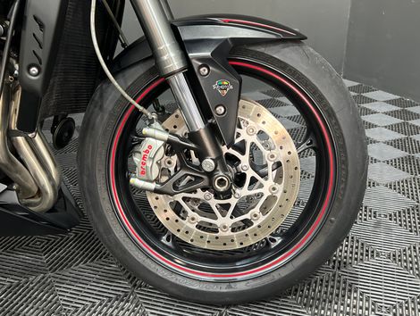 TRIUMPH STREET TRIPLE 765 RS
