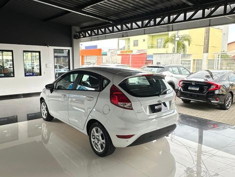 Ford Fiesta 1.6 16V Flex Aut. 5p