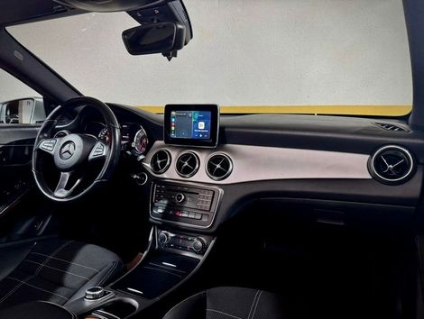 Mercedes CLA-200 Urban 1.6 TB 16V/Flex Aut.