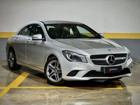 Mercedes CLA-200 Urban 1.6 TB 16V/Flex Aut.
