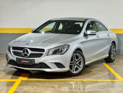 Mercedes CLA-200 Urban 1.6 TB 16V/Flex Aut.