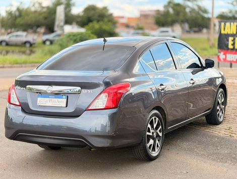 Nissan VERSA SL 1.6 16V Flex Fuel 4p Mec.