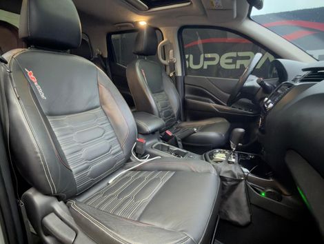 Nissan Frontier PRO4X CD 4x4 2.3 Bi-TB Die. Aut