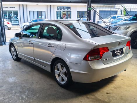 Honda Civic Sedan LXS 1.8/1.8 Flex 16V Aut. 4p