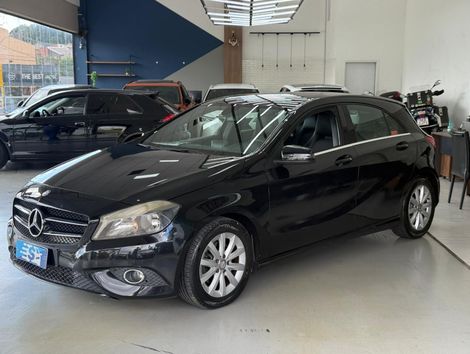 Mercedes Classe A 200 1.6 TB 16V Style 156cv Aut.