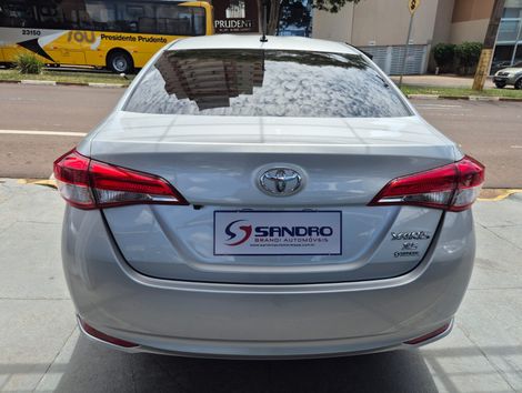 Toyota YARIS XLS Connect Sed. 1.5 Flex 16V Aut.