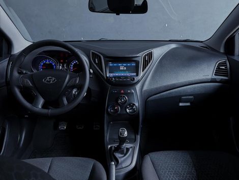 Hyundai HB20X Style 1.6 Flex 16v Mec.