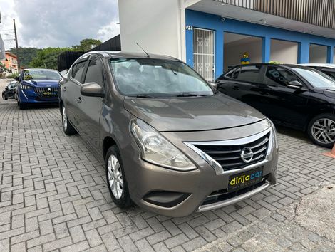 Nissan VERSA SV 1.6 16V FlexStart 4p Aut.