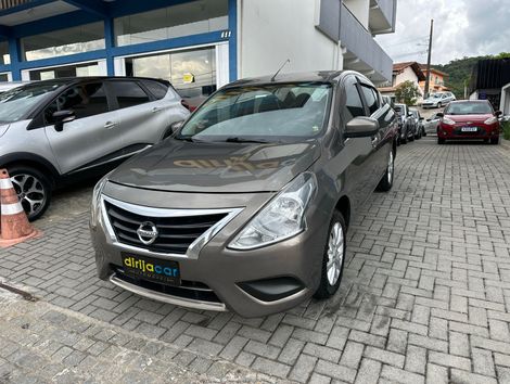 Nissan VERSA SV 1.6 16V FlexStart 4p Aut.