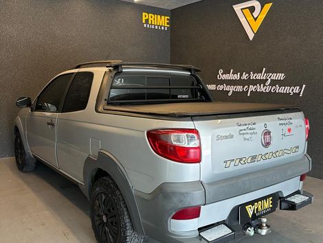 Fiat Strada Trekking 1.6 16V LOCKER Flex  CD