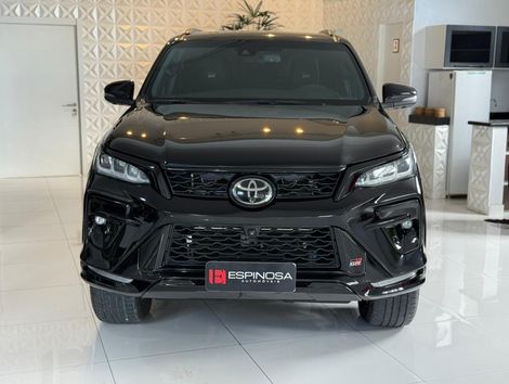 Toyota Hilux SW4 GRS 2.8 TB 4x4 Diesel Aut.