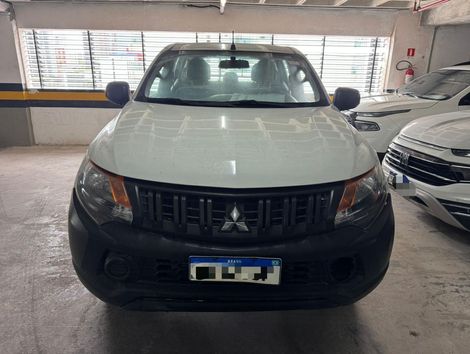 Mitsubishi L200 Tri. Outdo. GLS 2.4 CD 4x4 Die. Aut