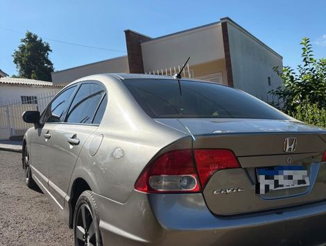 Honda Civic Sedan LXS 1.8/1.8 Flex 16V Aut. 4p