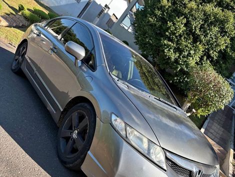 Honda Civic Sedan LXS 1.8/1.8 Flex 16V Aut. 4p