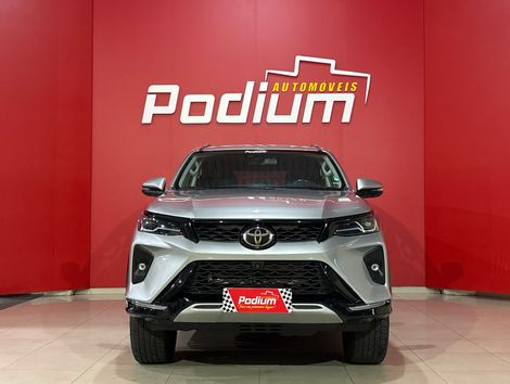 Toyota Hilux SW4 SRX Plat. 4x4 2.8 TB Die. Aut.