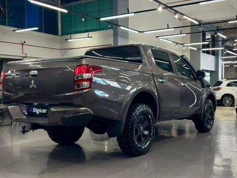 Mitsubishi L200 Triton Sport HPE 2.4 CD Diesel Aut.