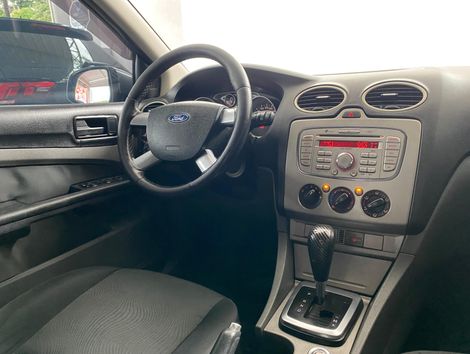 Ford Focus Sedan 2.0 16V/2.0 16V Flex 4p Aut.