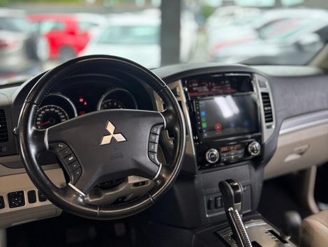 Mitsubishi Pajero HPE Full 3.2 4x4 T.I.Dies. 5p Aut