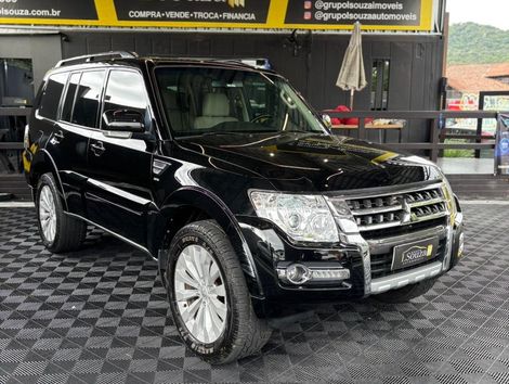 Mitsubishi Pajero HPE Full 3.2 4x4 T.I.Dies. 5p Aut