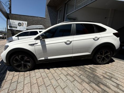 VolksWagen Nivus Highline 1.0 200 TSI Flex Aut.