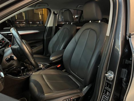 BMW X2 SDRIVE 18i 1.5 ActiveFlex 136cv Aut.