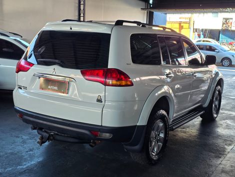 Mitsubishi Pajero DAKAR HPE 3.2 4x4 T.I Dies 5p Aut