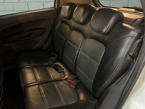 Fiat Punto ATTRACTIVE 1.4 Fire Flex 8V 5p