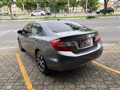 Honda Civic Sedan LXR 2.0 Flexone 16V Aut. 4p