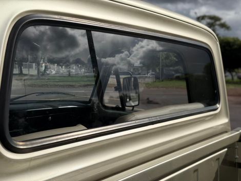 Ford F-1000 CD/Blazer 3.9 Dies.