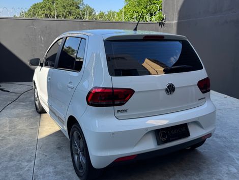 VolksWagen Fox Connect I Motion 1.6 Flex 8V 5p