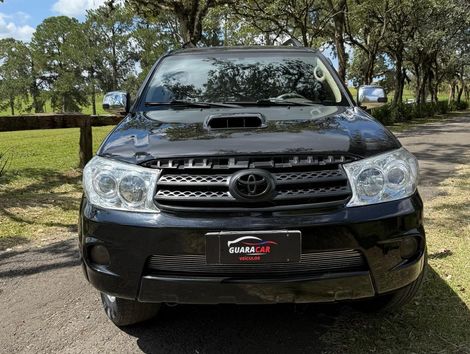 Toyota Hilux SW4 SRV D4-D 4x4 3.0 TDI Dies. Aut