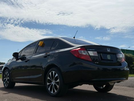 Honda Civic Sedan LXR 2.0 Flexone 16V Aut. 4p