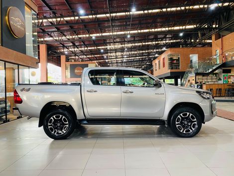 Toyota Hilux CD SRV 4x4 2.8 TDI Diesel Aut.