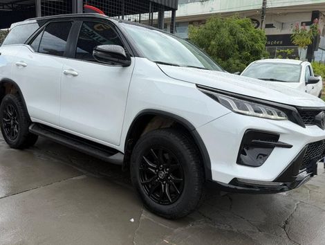 Toyota Hilux SW4 GRS 2.8 TB 4x4 Diesel Aut.