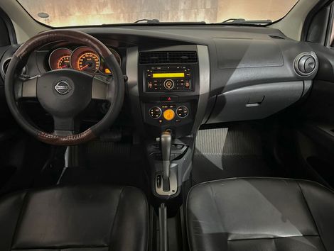 Nissan LIVINA SL 1.8 16V Flex Fuel Aut.