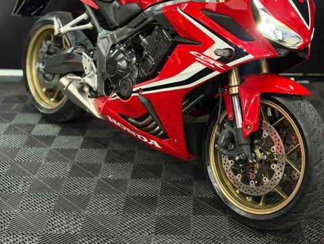 HONDA CBR 650 R