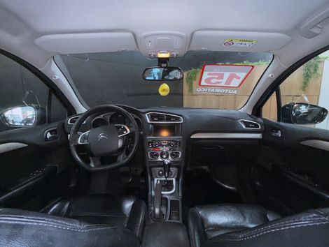 Citroën C4 LOUNGE Tendance 2.0 Flex 4p Aut.