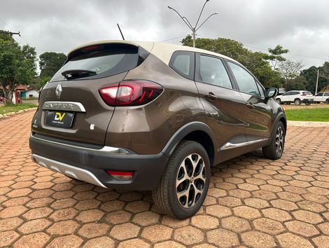 Renault CAPTUR Intense 2.0 16V Flex 5p Aut.